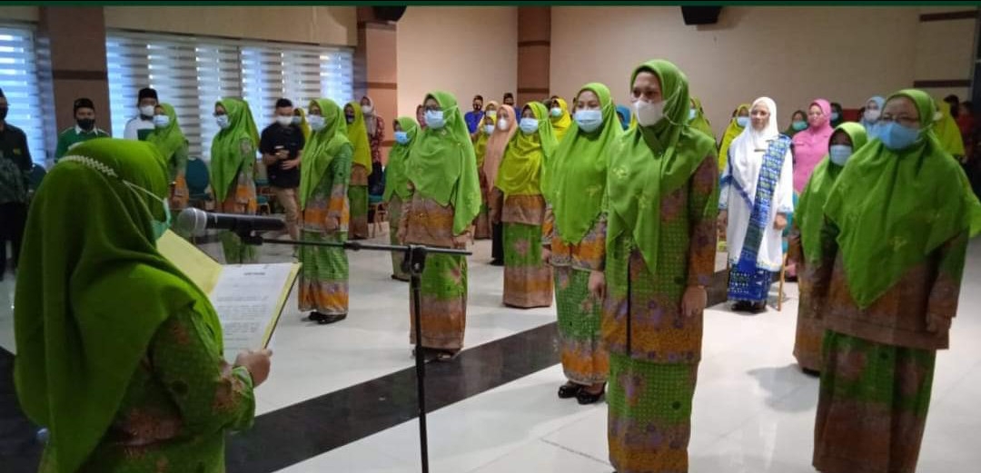 Dilantik Ketua PW Muslimat NU Riau, Rezita Fokus Penguatan Kader di Inhu