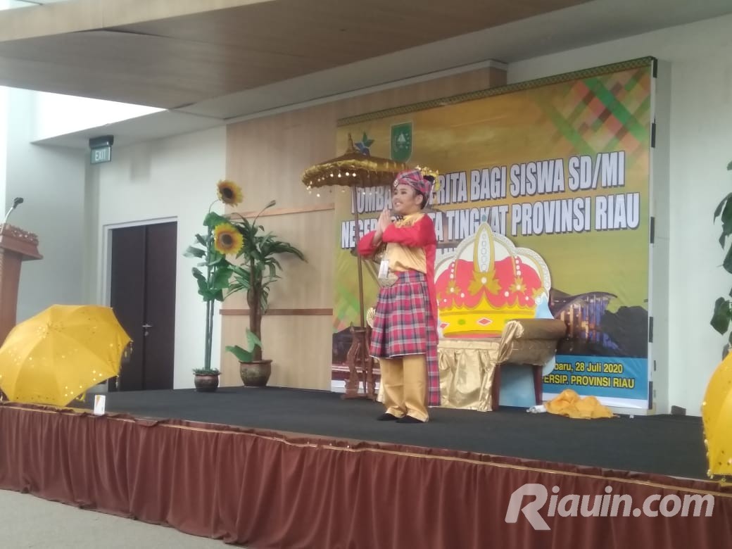 Tak Ada yang Gugup, Peserta Lomba Bercerita Anak Dipuji Kepala Dinas Perpustakaan Riau