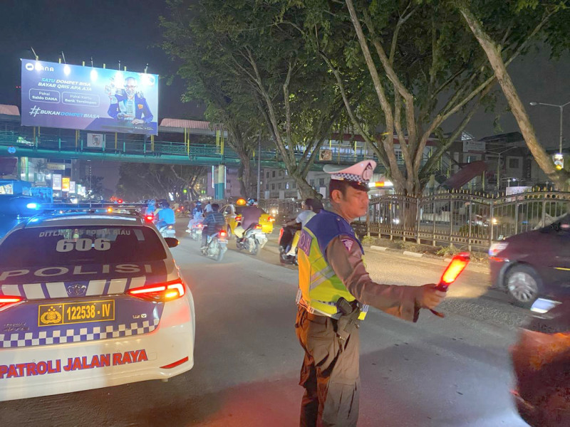 Ditlantas Polda Riau Intensifkan Blue Light Patrol Pasca Pemilu 2024