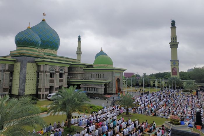 Gelar Sholat Idul Adha, Akses Masuk ke Masjid Raya An-Nur hanya Satu Pintu