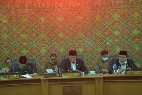 Syafrizal Pimpin Paripurna Penyampaian Laporan Hasil Reses III Tahun 2020 DPRD Pelalawan