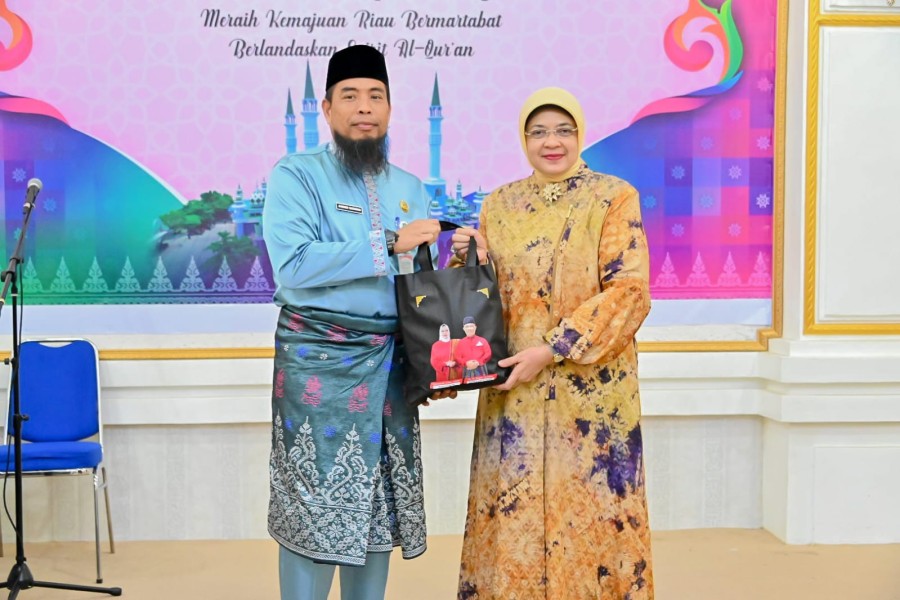 Pemkab Bengkalis Lepas Kepulangan Istri Menag Usai Tuntaskan Tugas di MTQ Riau