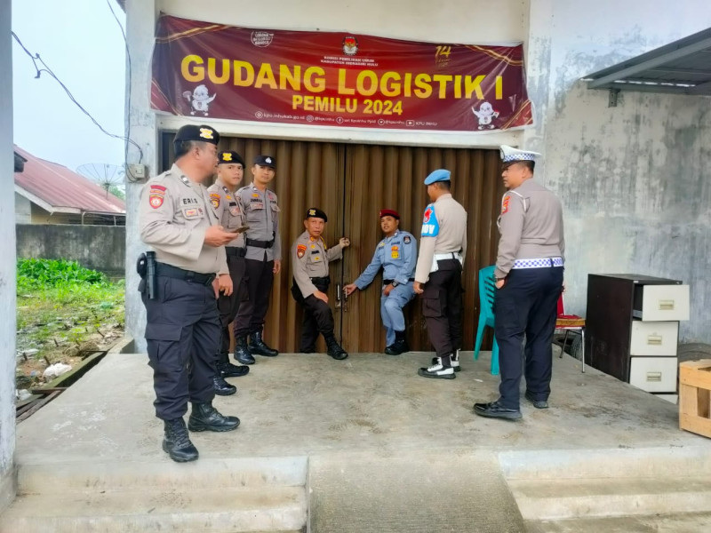 Polres Inhu Patroli dan Perketat Penjagaan Kantor KPU dan Gudang Logistik