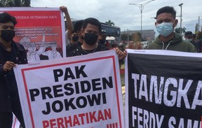 Minta Irjen Ferdy Sambo Ditangkap, Massa Demo Polda Sumut