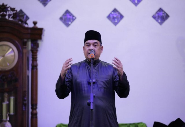 Safari Ramadhan ke Kota Dumai, Wagubri Sampaikan Semangat Berzakat di Riau Cukup Tinggi