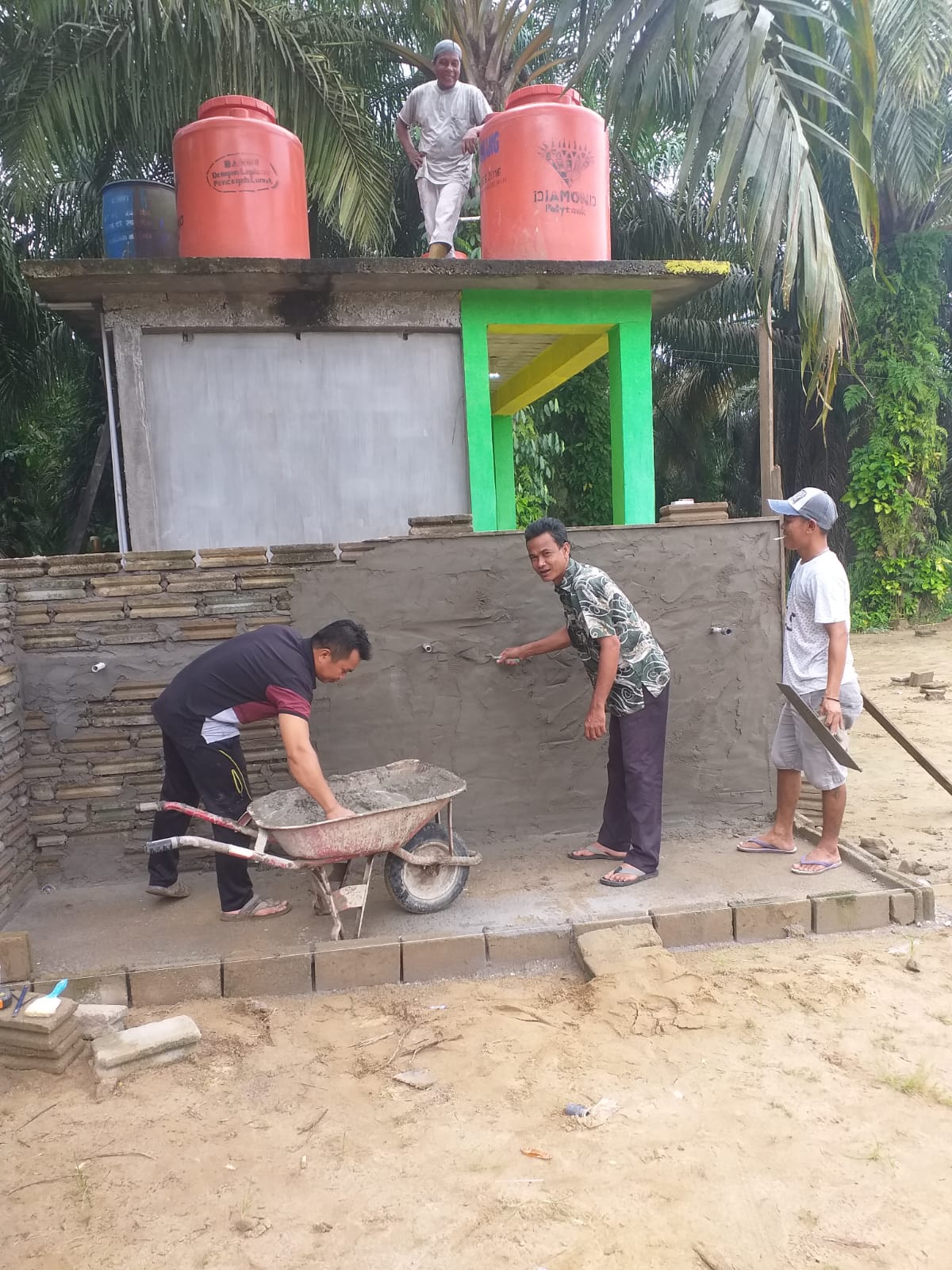 Kades Ajak Warga Lanjutkan Pembangunan Masjid Nurul Yaqin Desa Teluk Sungkai