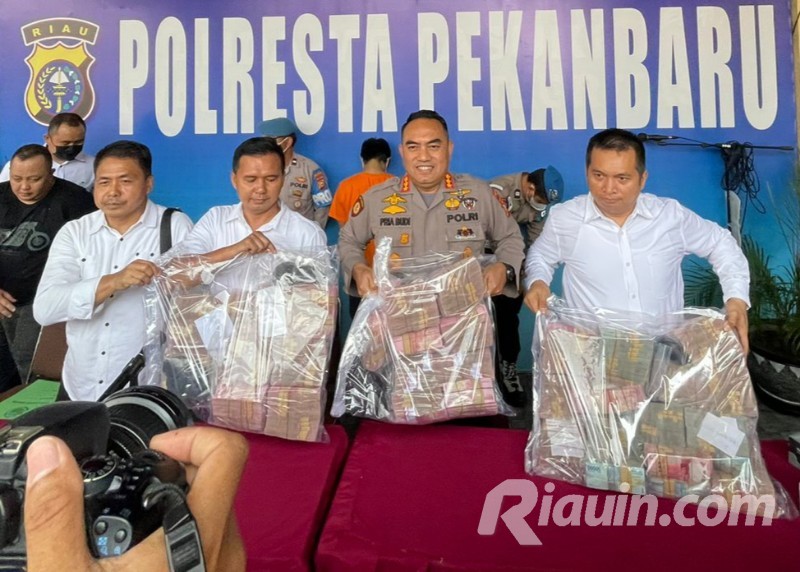 Gembong Narkoba Asal Bengkalis Ditangkap, Polisi Temukan Uang Rp3,2 M