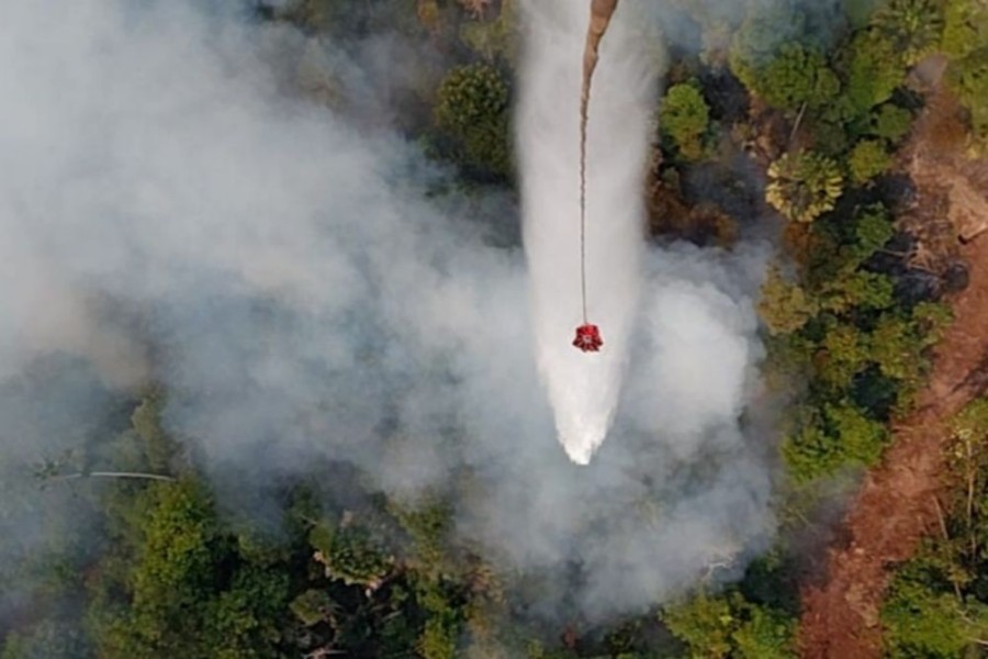 BPBD Riau Kerahkan Helikopter dan OMC Tangani Karhutla di Bengkalis