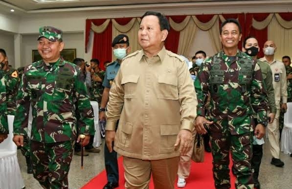 Menhan Prabowo Minta Seluruh Prajurit TNI Laksanakan Tes Swab Massal