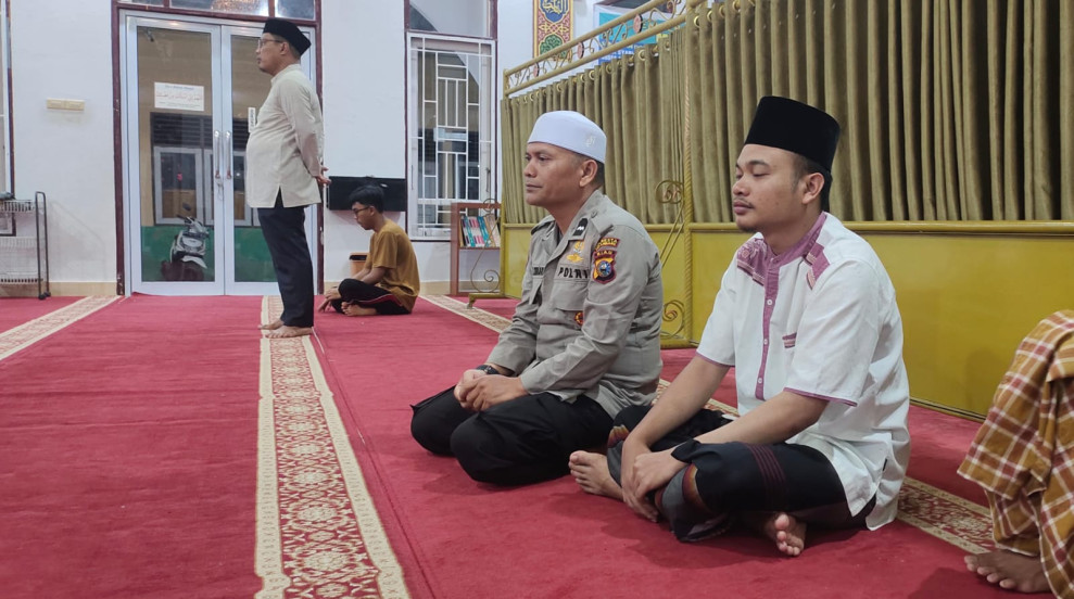 Cooling System di Kampung Bandar, Polsek Senapelan Lakukan Hal Ini