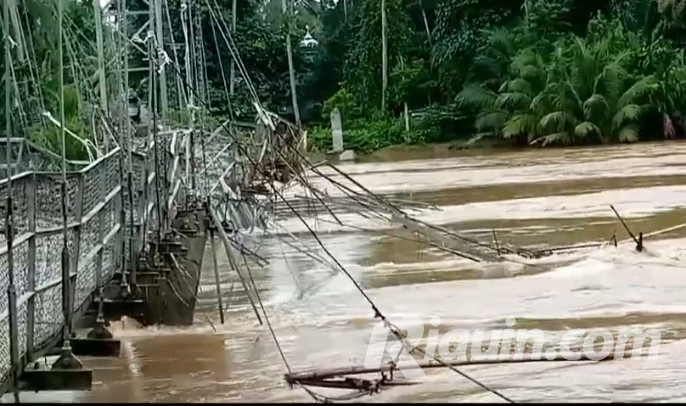 Jembatan Gantung Bukit Kauman Hancur Total Pasca Diterjang Banjir, Segera Diperbaiki