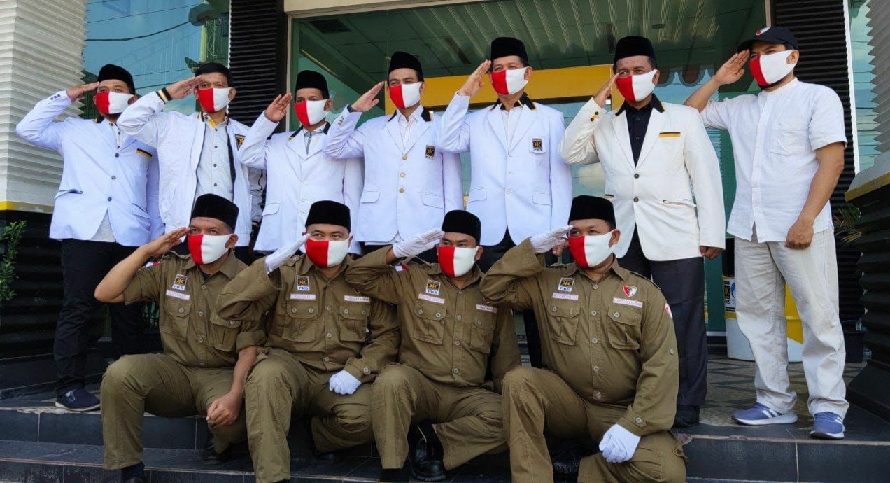 PKS Riau Gelar Upacara HUT RI ke-75, Hendry: Kita Fokus Masa Depan Ekonomi dan Demokrasi