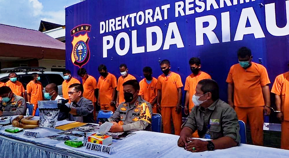 Polda Riau Amankan 10 Penambang Pasir Ilegal di Bothin Solapan Bengkalis