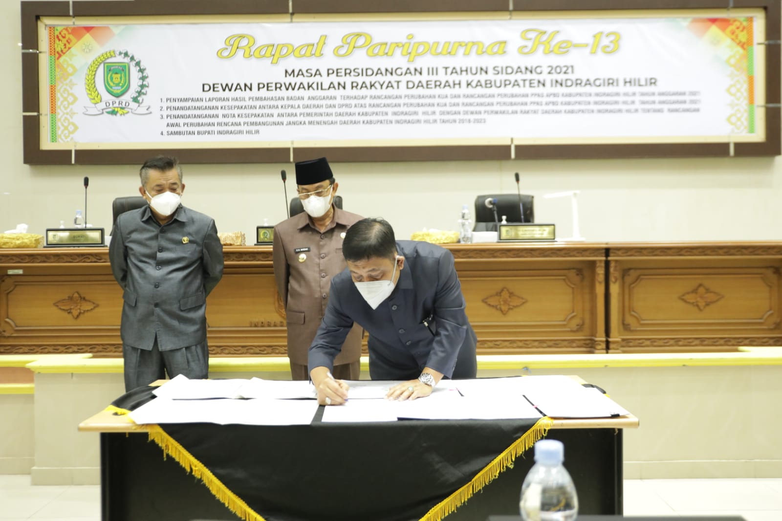 Wakil Ketua DPRD Inhil Pimpin Paripurna Ranperda APBD-P Inhil 2021