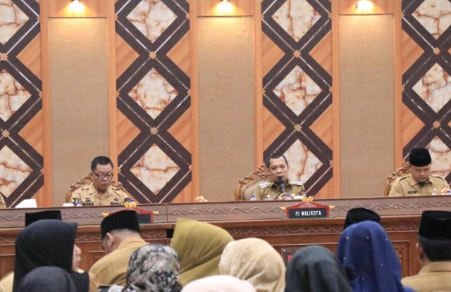 Usai Lebaran, Pj Walikota Pekanbaru Silaturahmi dengan Kepala OPD dan Para Kabid