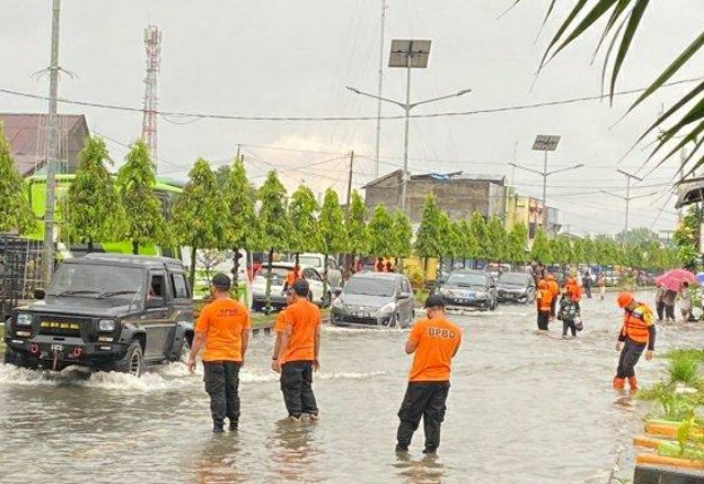 Diguyur Hujan Deras 3 Jam, Ratusan Rumah di Binjai Kebanjiran