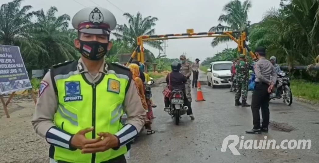 Polres Rohul Lakukan Penyekatan di 7 Titik, Puluhan Kendaraan Terpaksa Putar Balik