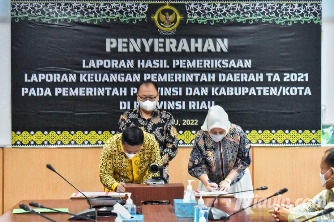 BPK RI Perwakilan Riau Beri Opini WTP LKPD Pemkab Inhu