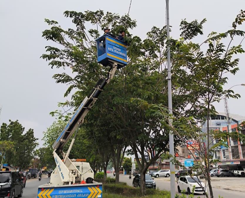 Dishub Pekanbaru Pulihkan Penerangan Jalan di Ruas SM Amin