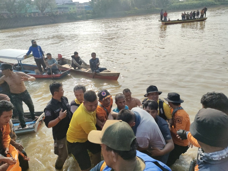 Dua Remaja Hanyut di Sungai Indragiri Hulu Ditemukan Tewas