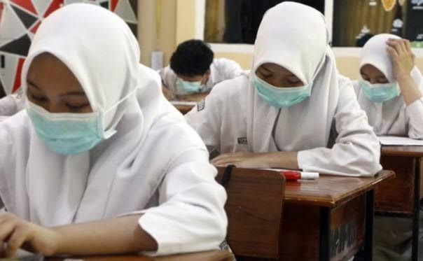 Mau Belajar Tatap Muka, SMA, SMK dan SLB Negeri di Riau Harus Izin Gubri