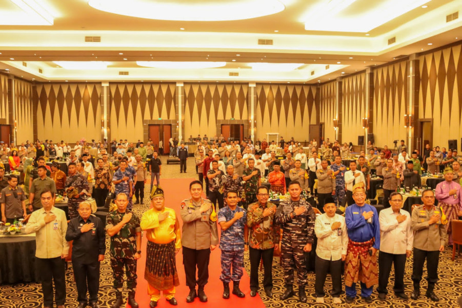 Bahas Isu Strategis, Kajati Riau dan Unsur Forkopimda Hadiri Rapim TNI-Polri 2024