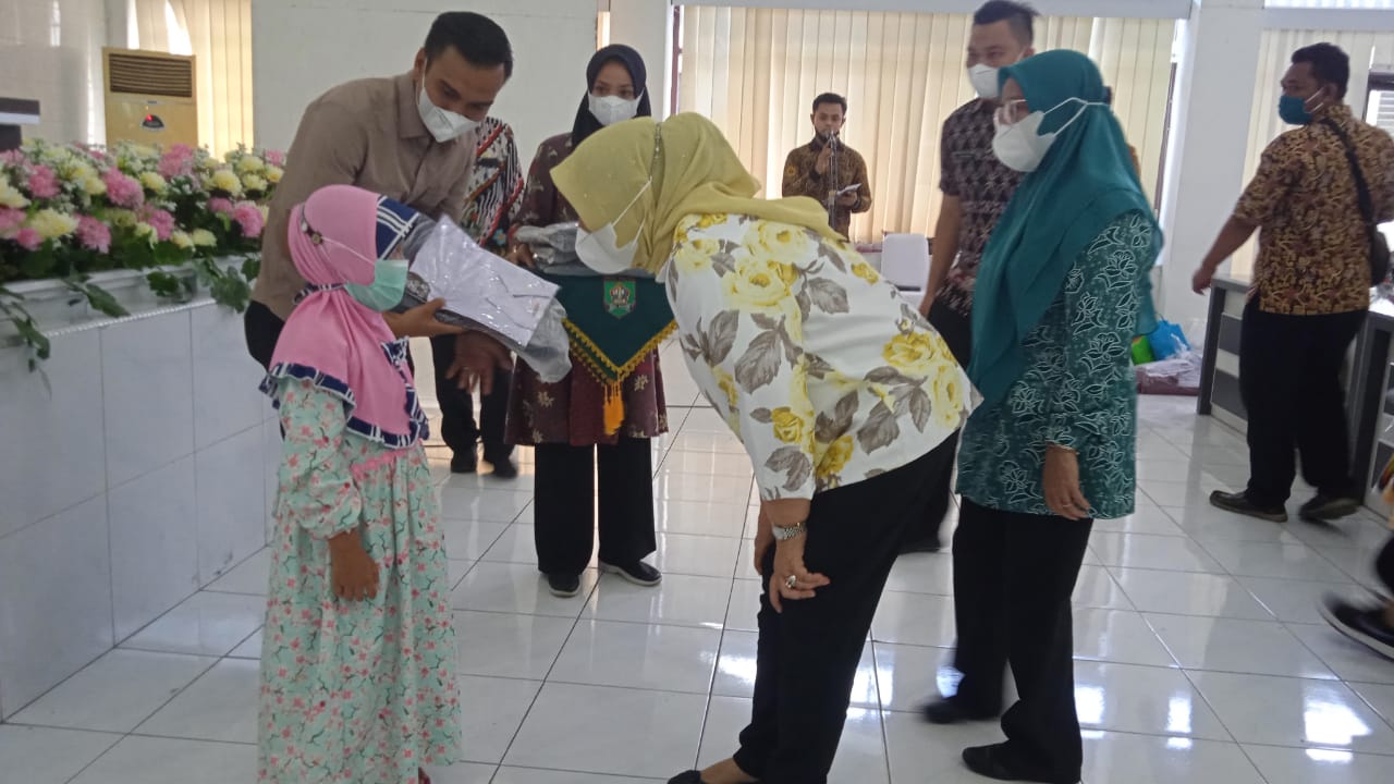 Puluhan Siswa SD di Asahan Terima Bantuan dari BK3S Sumatera Utara