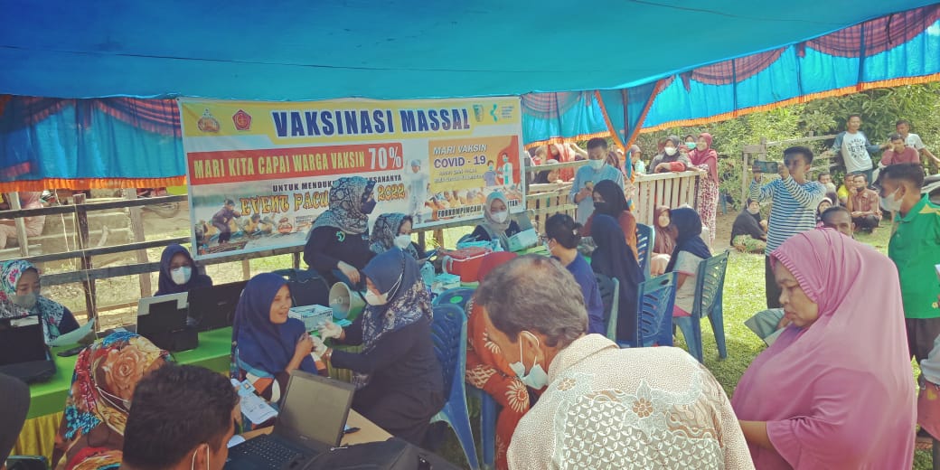 Capaian Vaksinasi Warga di Kecamatan Hulu Kuantan Melebihi Target