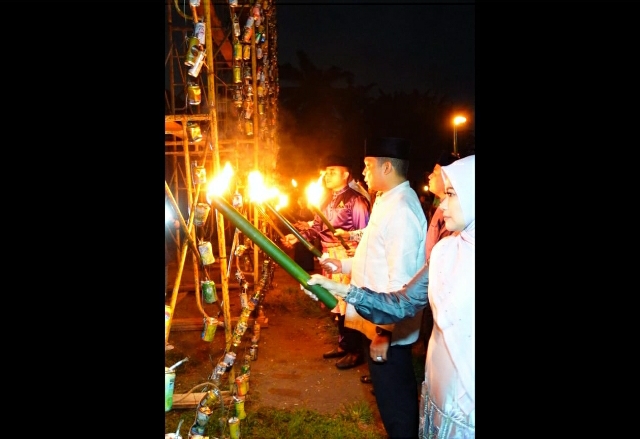 Pj Walikota Pekanbaru Buka Festival Lampu Colok, Minta Lelestarikan Tradisi Budaya Lokal