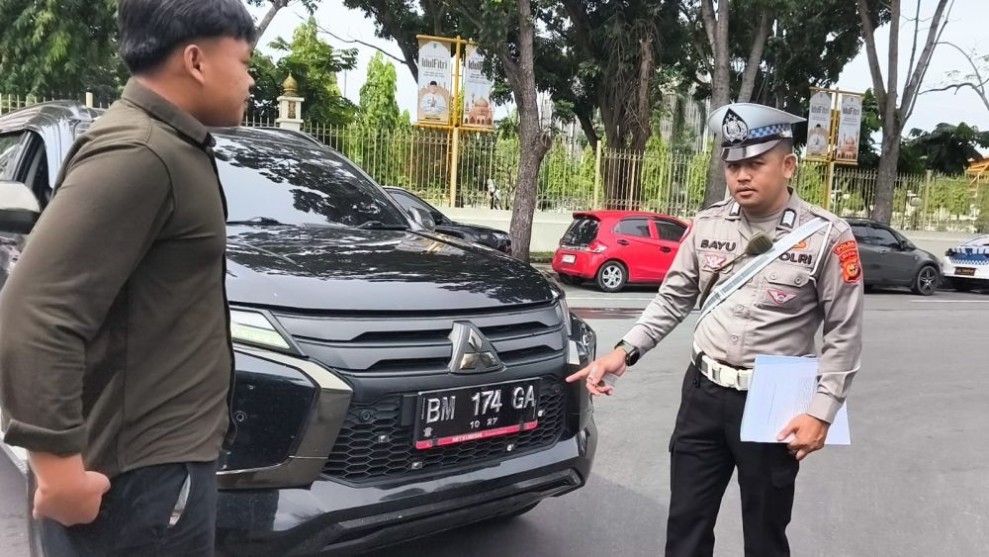 Ditlantas Polda Riau Tindak Belasan Kendaraan Berpelat Nomor Modifikasi