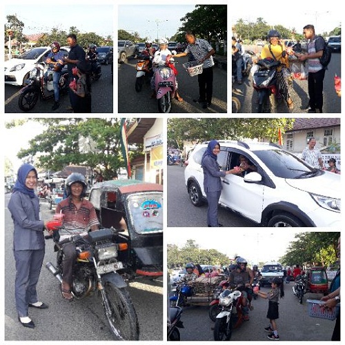 Polres Inhil Bagi-bagi Takjil