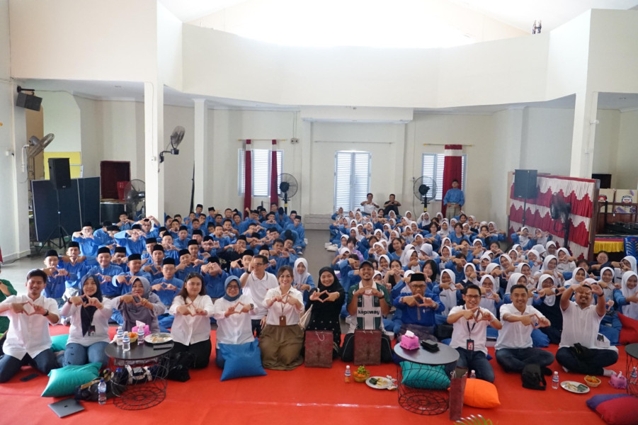 Telkomsel Digital Empowering for Community: Bekali Siswa SMAN 1 Tanjungpinang Hadapi Era Digital