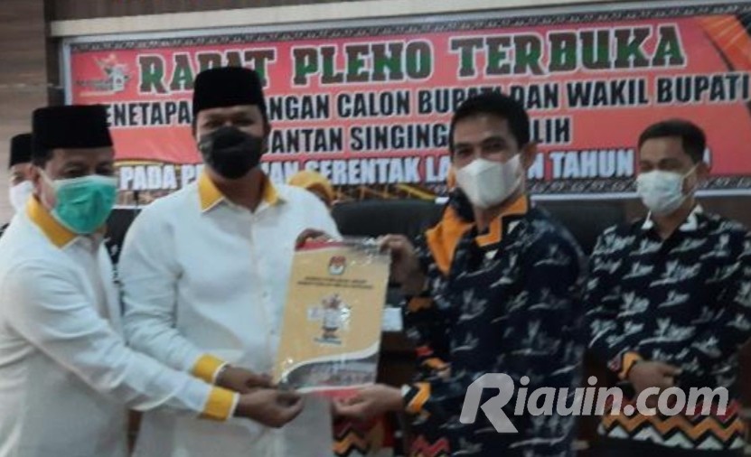 KPU Tetapkan Andi Putra-Suhardiman Amby Sebagai Pemenang Pilkada Kuansing