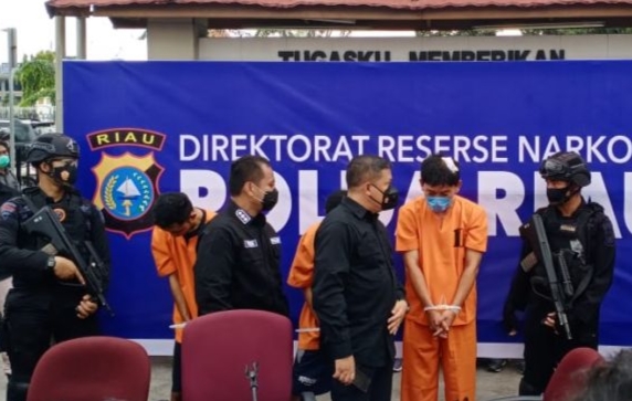 Oknum Pangkat Kompol Terlibat Narkoba, Kapolda Riau: Dia Itu Pengkhianat Bangsa!