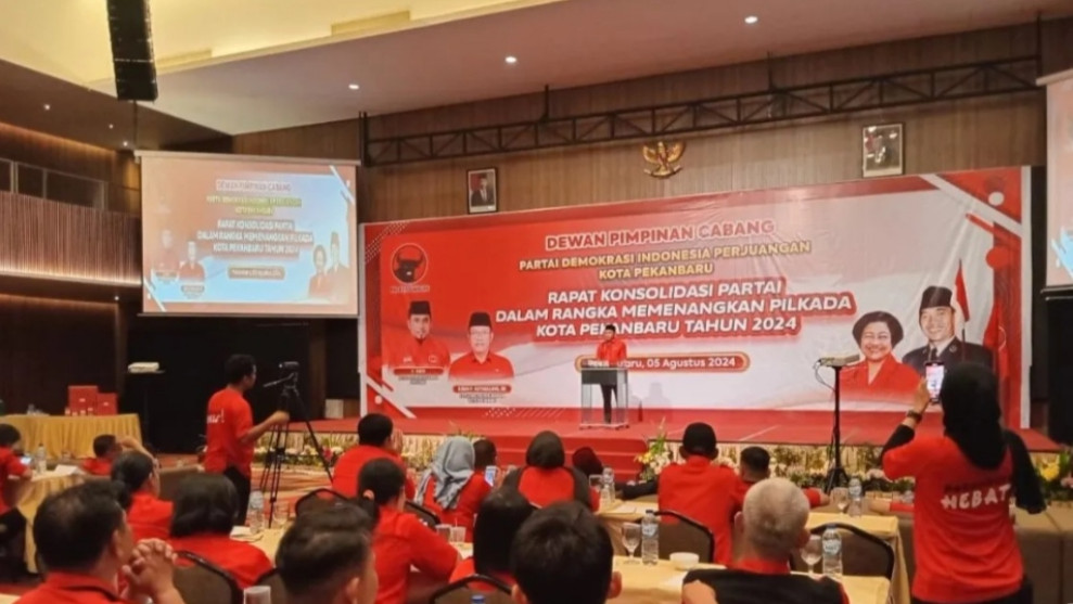 PDIP Beri Mandat Kharisman Risanda Sebagai Balon Wakil Walikota Pekanbaru