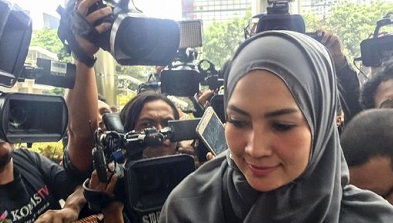 KPK Periksa Istri Siri Eks Gubernur Aceh soal Dana Otsus 