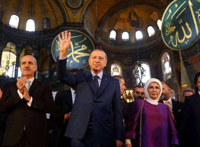 Pintu Masjid Hagia Sophia Terbuka untuk Semua, Erdogan Menjawab Kritik