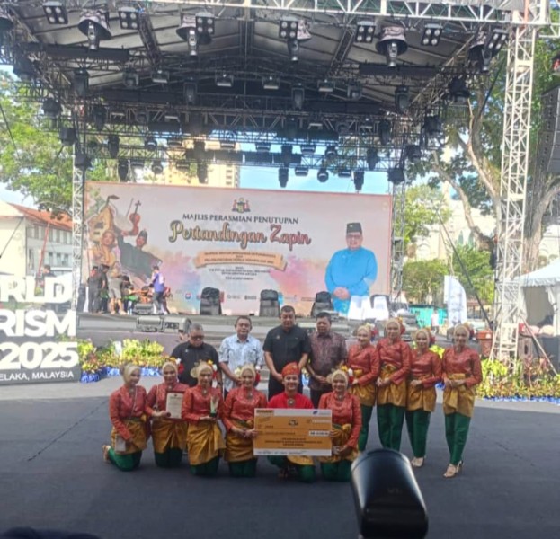 Sanggar Bathin Sembilan Harumkan Bengkalis, Raih Juara Umum Zapin Internasional di Malaysia