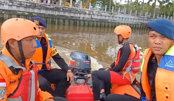 Hari ke-6 Pencarian, Siswa SMP Tenggelam di Sungai Siak Belum Ditemukan
