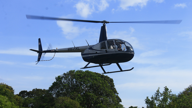 Helikopter Latih Jatuh di Danau Buperta Cimanggis Depok