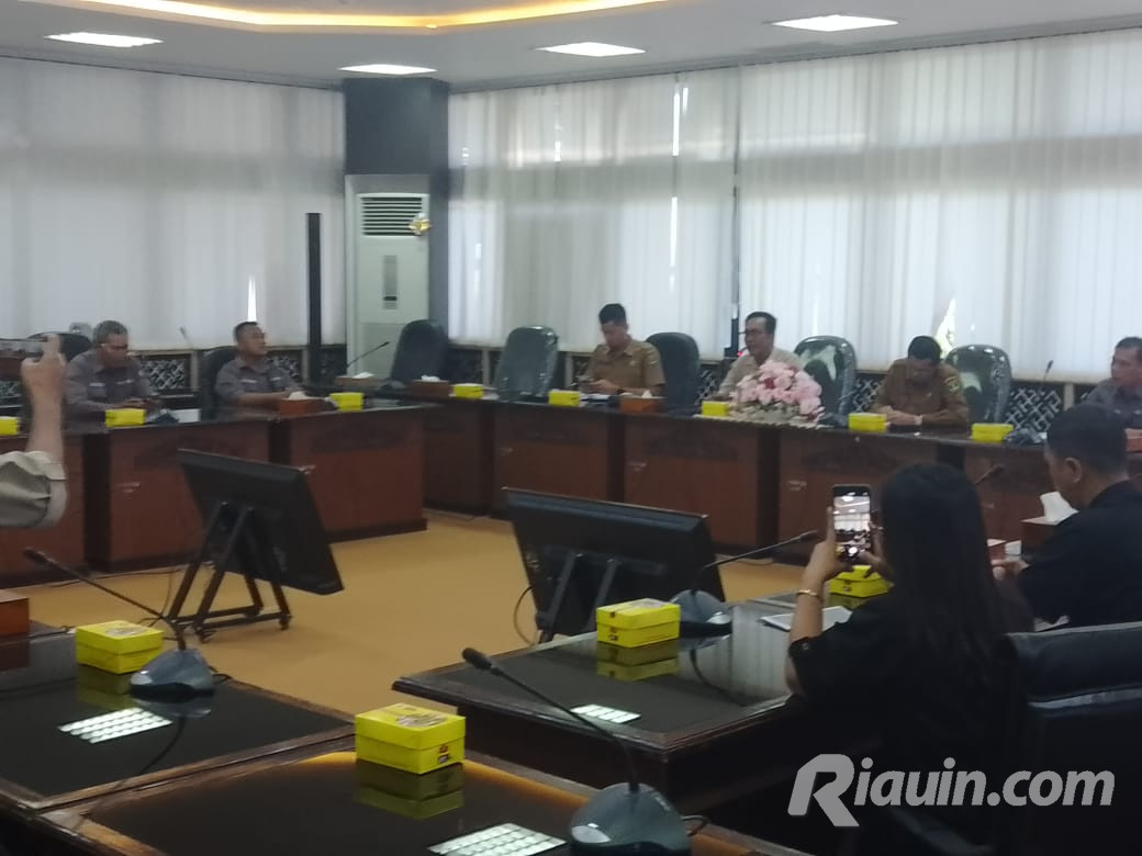 Sekwan DPRD Sumbar Terima Kunjungan Wartawan Parlemen Riau