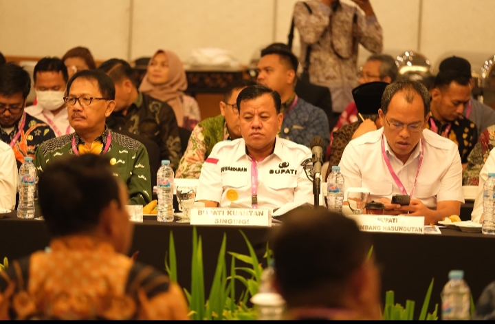 Bupati Kuansing Hadiri Rakornas Apkasi di Jakarta, Bahas Pemotongan Masa Jabatan Kepala Daerah