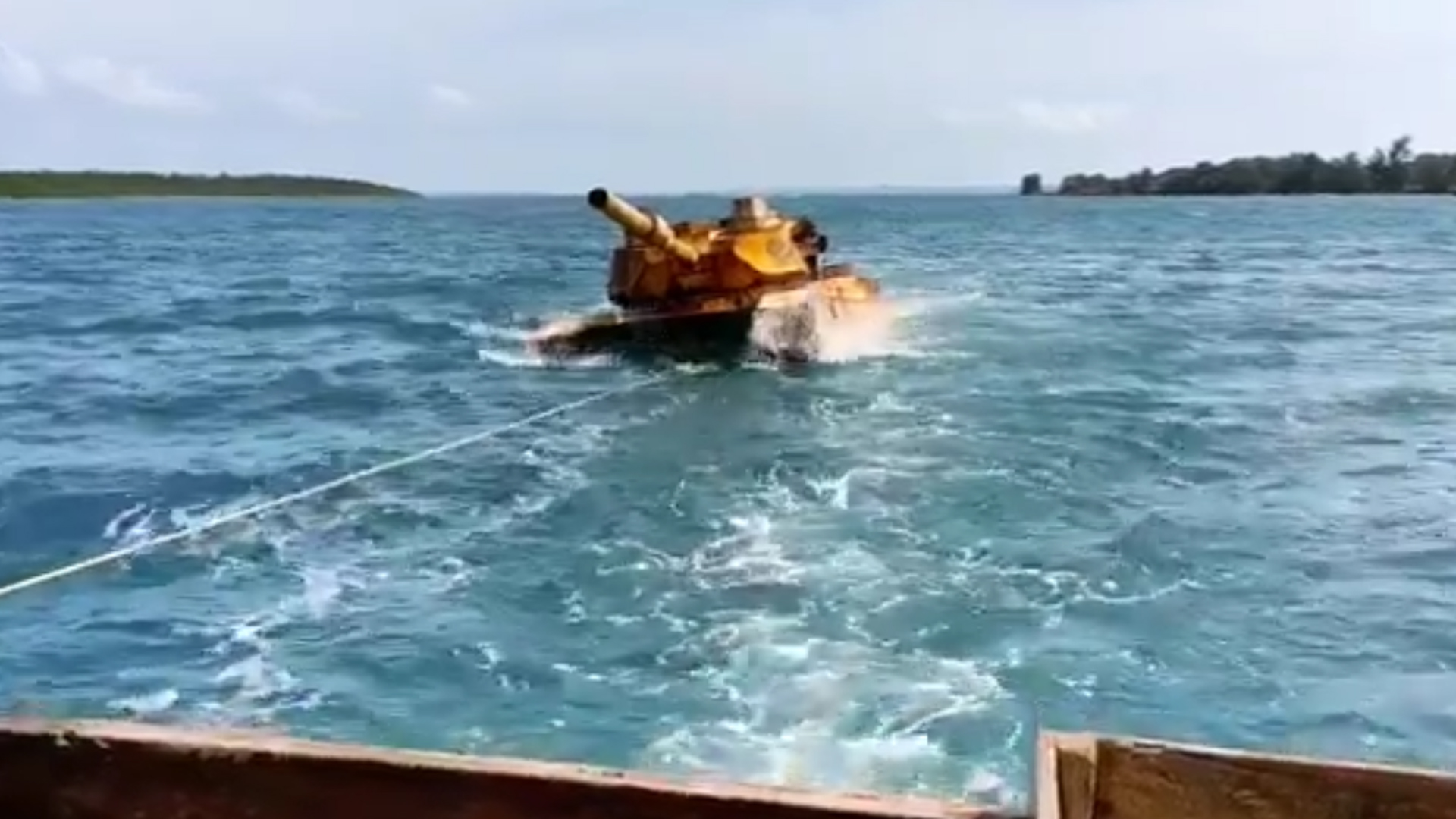 Benda Mirip Tank Ditemukan Nelayan Mengapung di Perairan Bintan