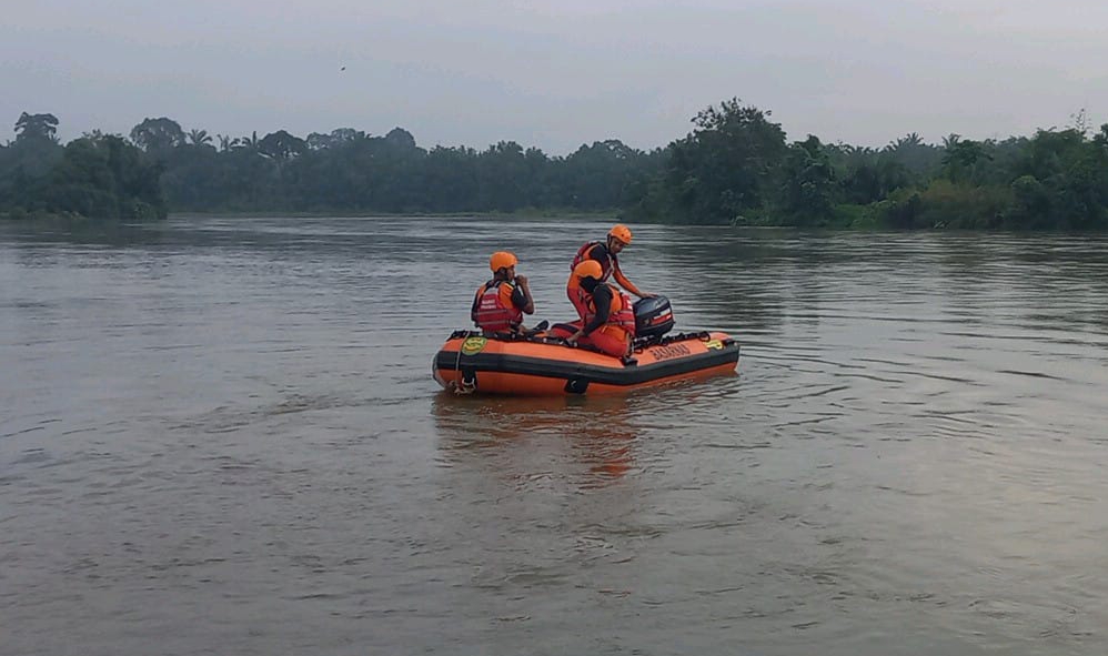 Kapal Diperiksa Bea Cukai, 1 ABK Asal Sumut Hilang Usai Jatuh ke Sungai