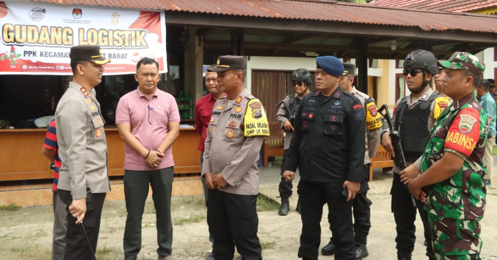 Kapolres Inhu Bersama Tim Pamatwil Polda Riau Monitoring Logistik di PPK