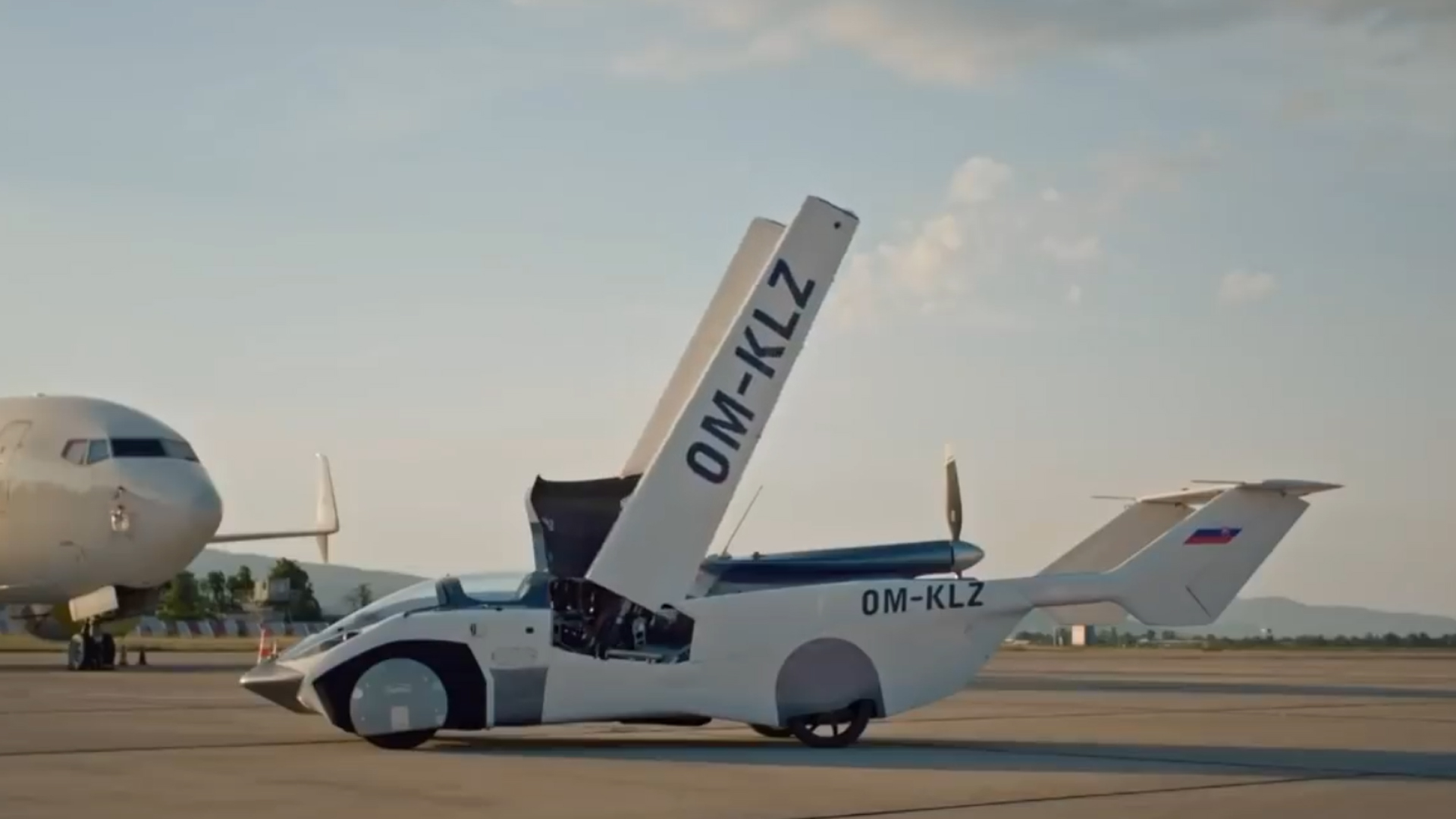 Perusahaan Slowakia Sukses Uji Coba dan Kembangkan Mobil Terbang Pertama di Dunia