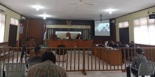 Di Persidangan, Mantan Ajudan Amril Sebut Eet Pernah Jemput Uang PT CGA ke Surabaya