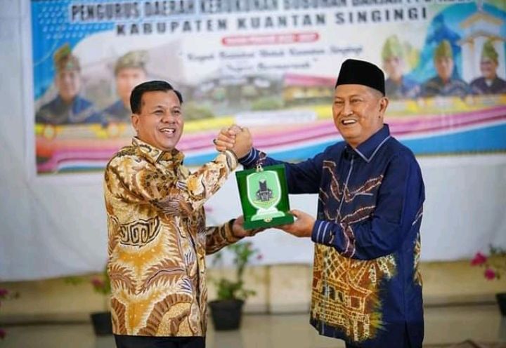 Pengurus Suku Banjar Periode 2022-2027 Dilantik, Suhardiman Amby Tegaskan Kuantan Singingi Terbuka Untuk Semua Suku