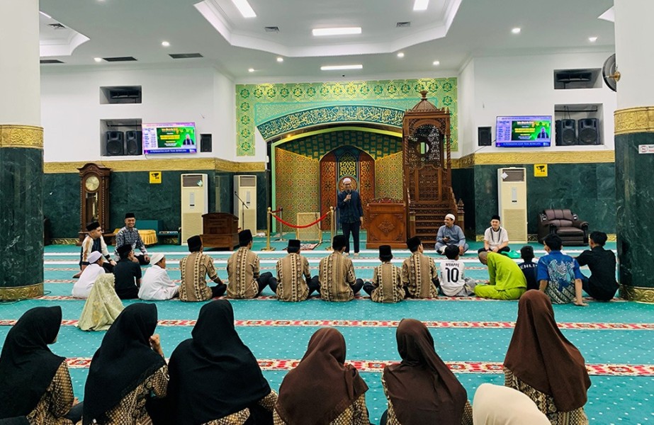 Masjid Raya Annur Santuni 101 Anak Yatim, Wujud Kepedulian di Bulan Ramadan