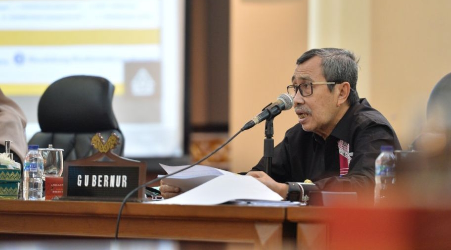 Diskusi dengan Rektor dan Tokoh Masyarakat, Gubri Syamsuar Sosialisasikan UU Ciptaker